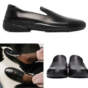 (JE-1) John Elliot Mens Speedway Loafer in Black Leather